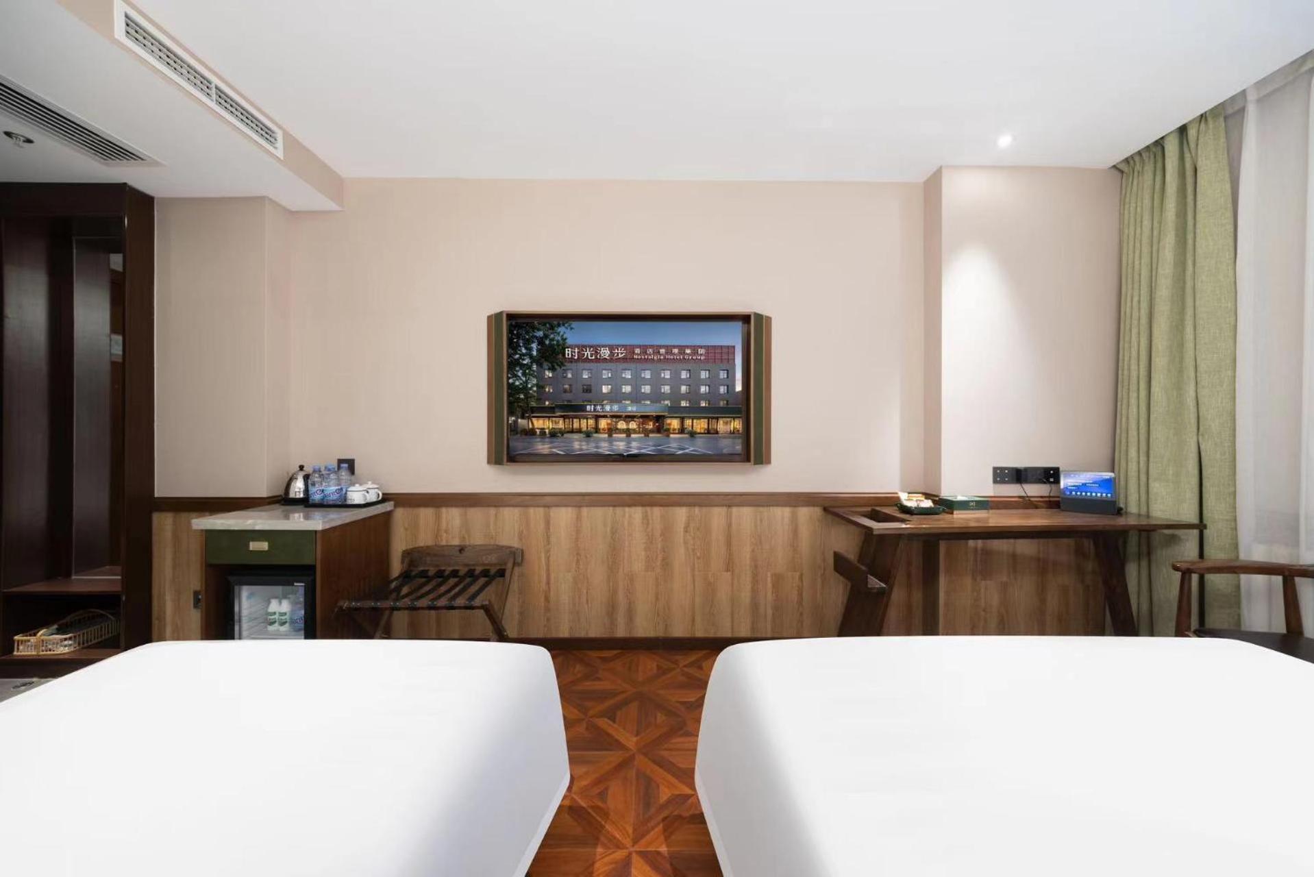 Nost Algia Hotel Near Beijing Panjiayuan Antique Market- Beijing Happy Valley, Cbd, China Zun And Sanlitun, Tian'Anmen Square, Free Ice Cream, Mineral Water, Coffee, Snacks And Laundry Service, Free Gymnastic, English Communication Well Εξωτερικό φωτογραφία