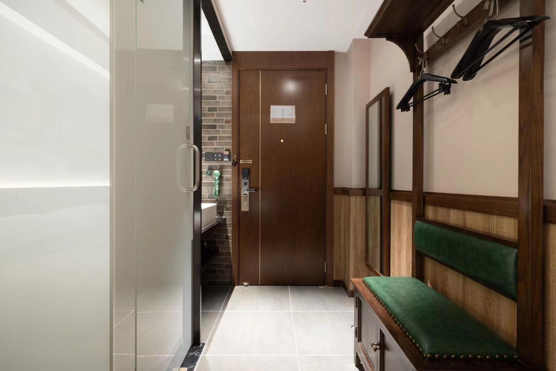 Nost Algia Hotel Near Beijing Panjiayuan Antique Market- Beijing Happy Valley, Cbd, China Zun And Sanlitun, Tian'Anmen Square, Free Ice Cream, Mineral Water, Coffee, Snacks And Laundry Service, Free Gymnastic, English Communication Well Εξωτερικό φωτογραφία