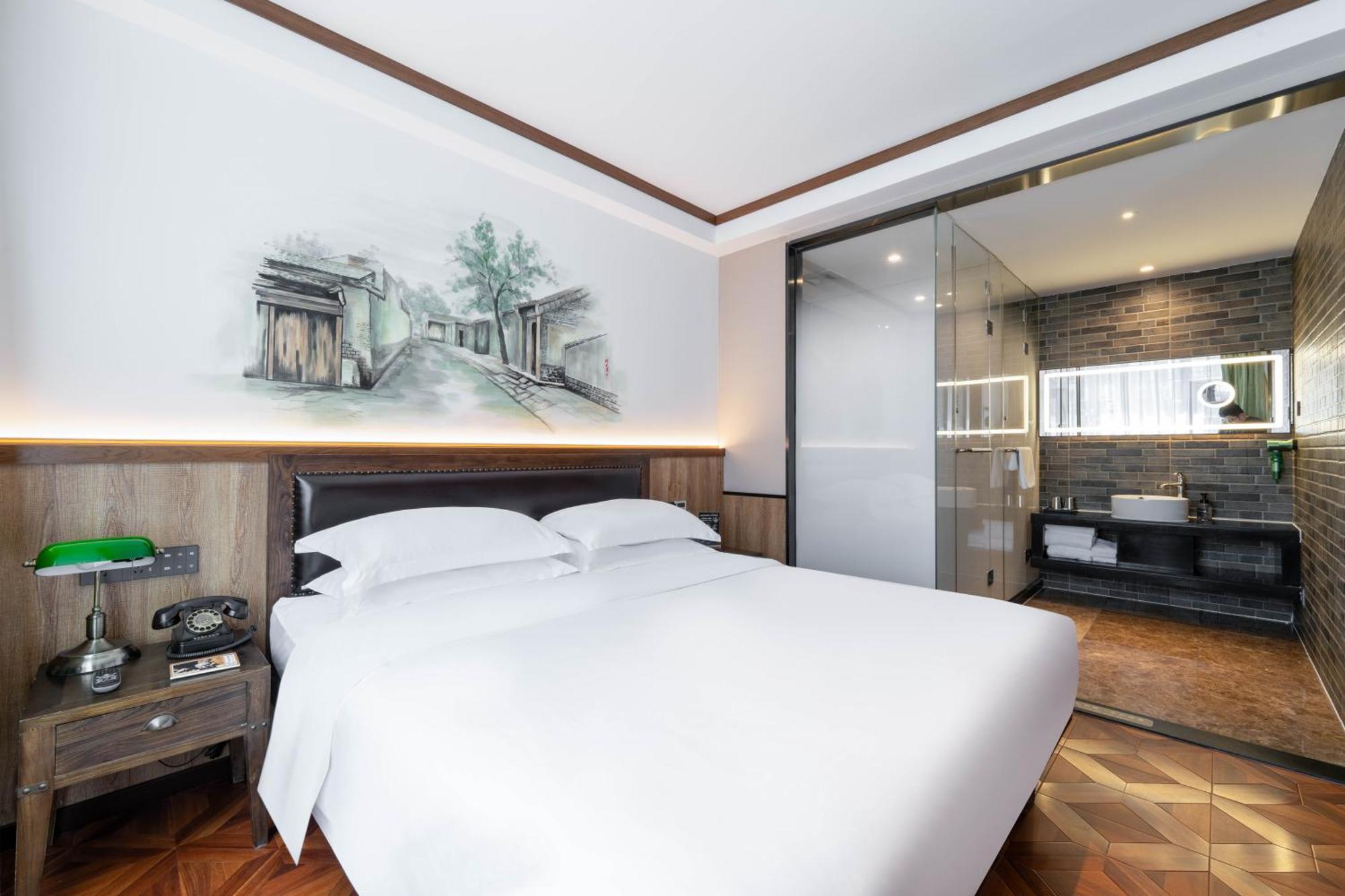 Nost Algia Hotel Near Beijing Panjiayuan Antique Market- Beijing Happy Valley, Cbd, China Zun And Sanlitun, Tian'Anmen Square, Free Ice Cream, Mineral Water, Coffee, Snacks And Laundry Service, Free Gymnastic, English Communication Well Εξωτερικό φωτογραφία