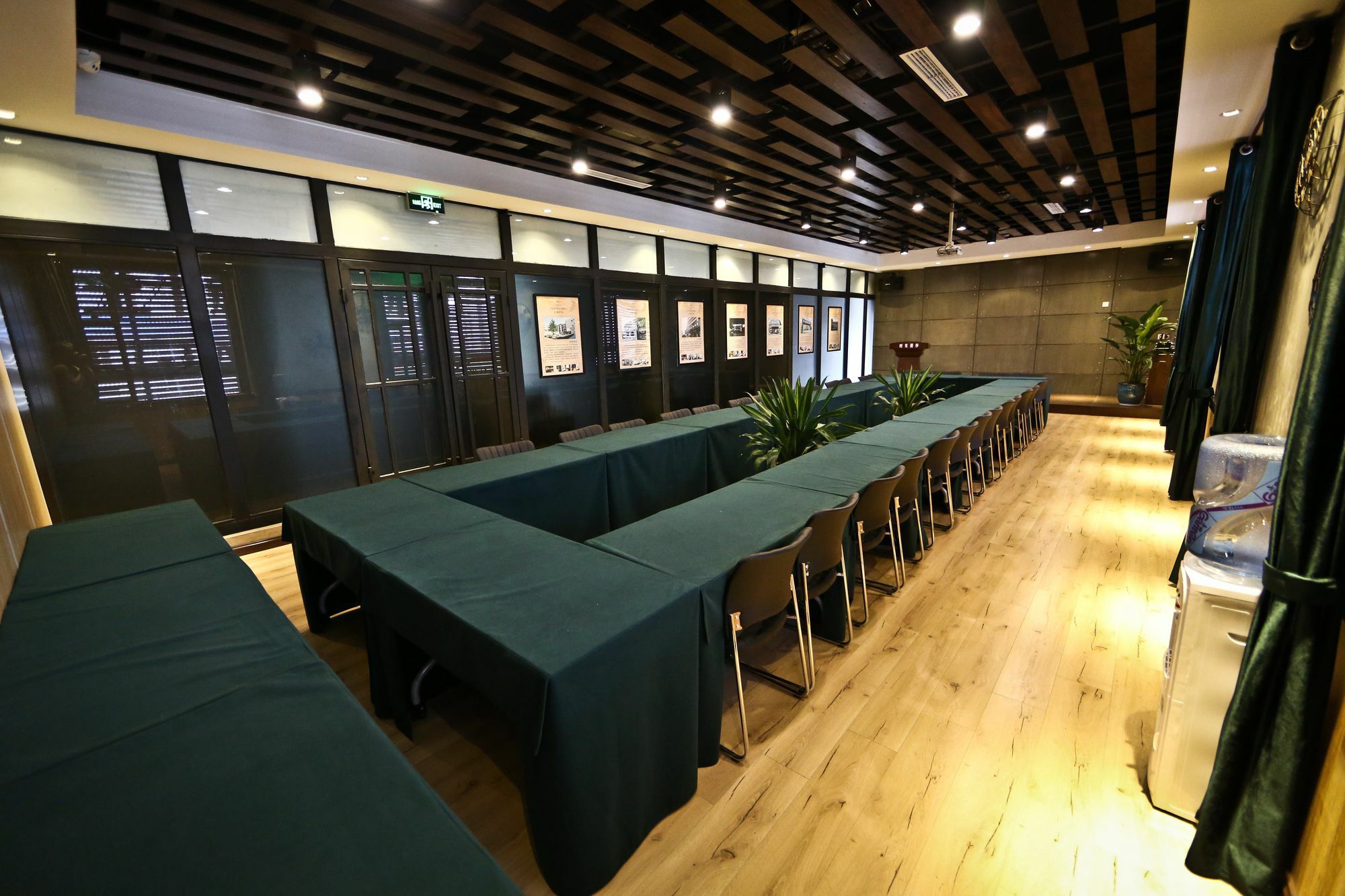 Nost Algia Hotel Near Beijing Panjiayuan Antique Market- Beijing Happy Valley, Cbd, China Zun And Sanlitun, Tian'Anmen Square, Free Ice Cream, Mineral Water, Coffee, Snacks And Laundry Service, Free Gymnastic, English Communication Well Εξωτερικό φωτογραφία
