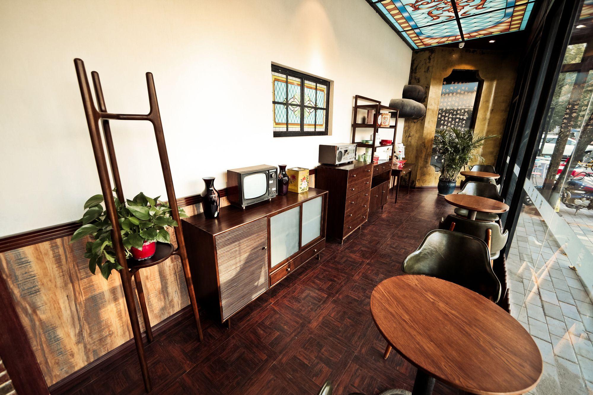 Nost Algia Hotel Near Beijing Panjiayuan Antique Market- Beijing Happy Valley, Cbd, China Zun And Sanlitun, Tian'Anmen Square, Free Ice Cream, Mineral Water, Coffee, Snacks And Laundry Service, Free Gymnastic, English Communication Well Εξωτερικό φωτογραφία