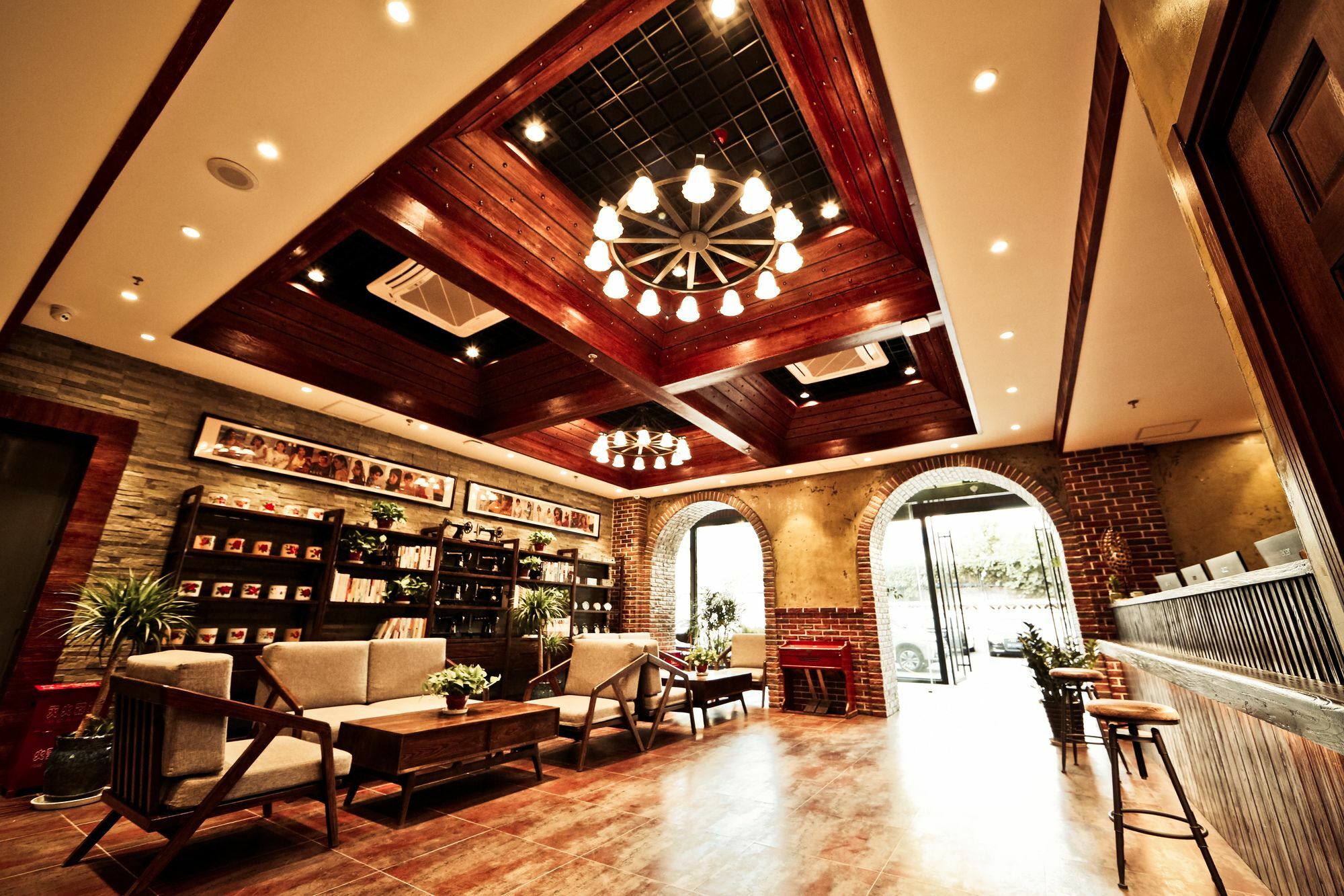 Nost Algia Hotel Near Beijing Panjiayuan Antique Market- Beijing Happy Valley, Cbd, China Zun And Sanlitun, Tian'Anmen Square, Free Ice Cream, Mineral Water, Coffee, Snacks And Laundry Service, Free Gymnastic, English Communication Well Εξωτερικό φωτογραφία